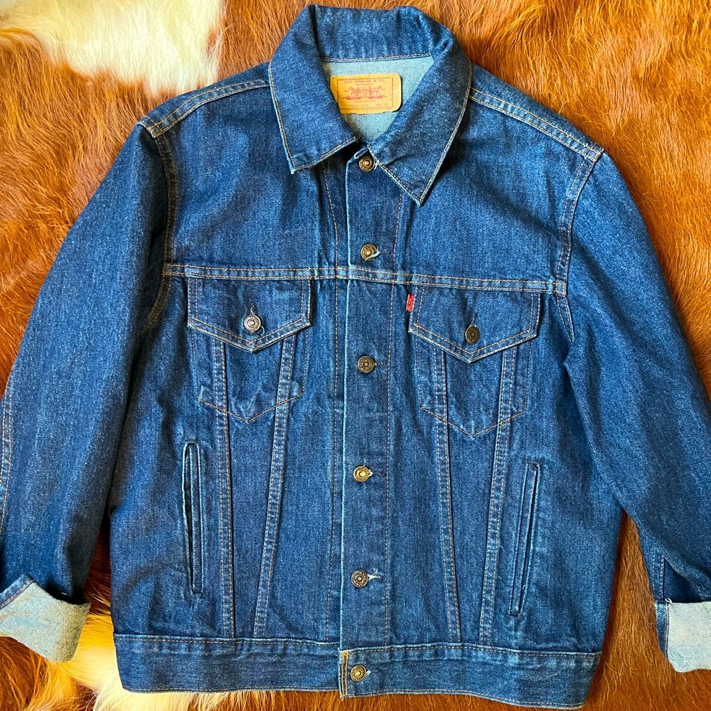 Y2K Levi’s Trucker Denim Jacket